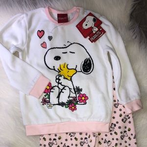 Peanuts Matching Sets - Snoopy peanuts girls set NWT 18-24M Peanuts Matching Sets - Snoopy peanuts girls set NWT 18-24M